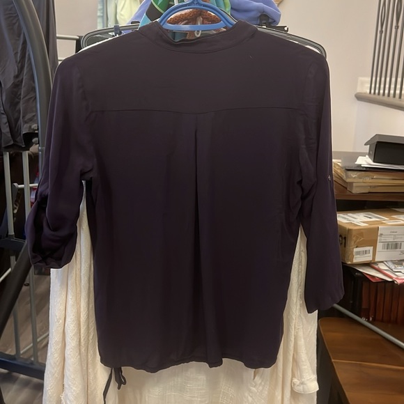 Mexx dark purple cropped blouse with roll tab sleeves sz 36 - Picture 3 of 3